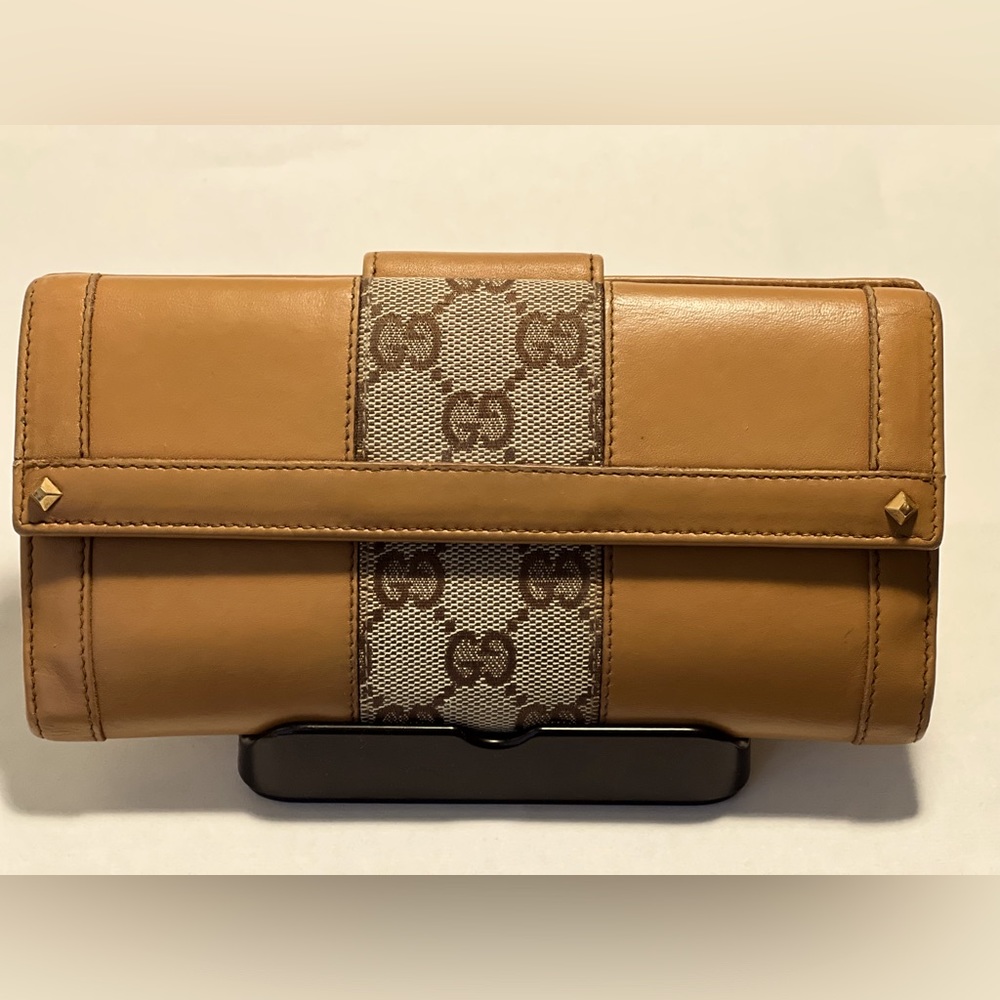 GUCCI long wallet